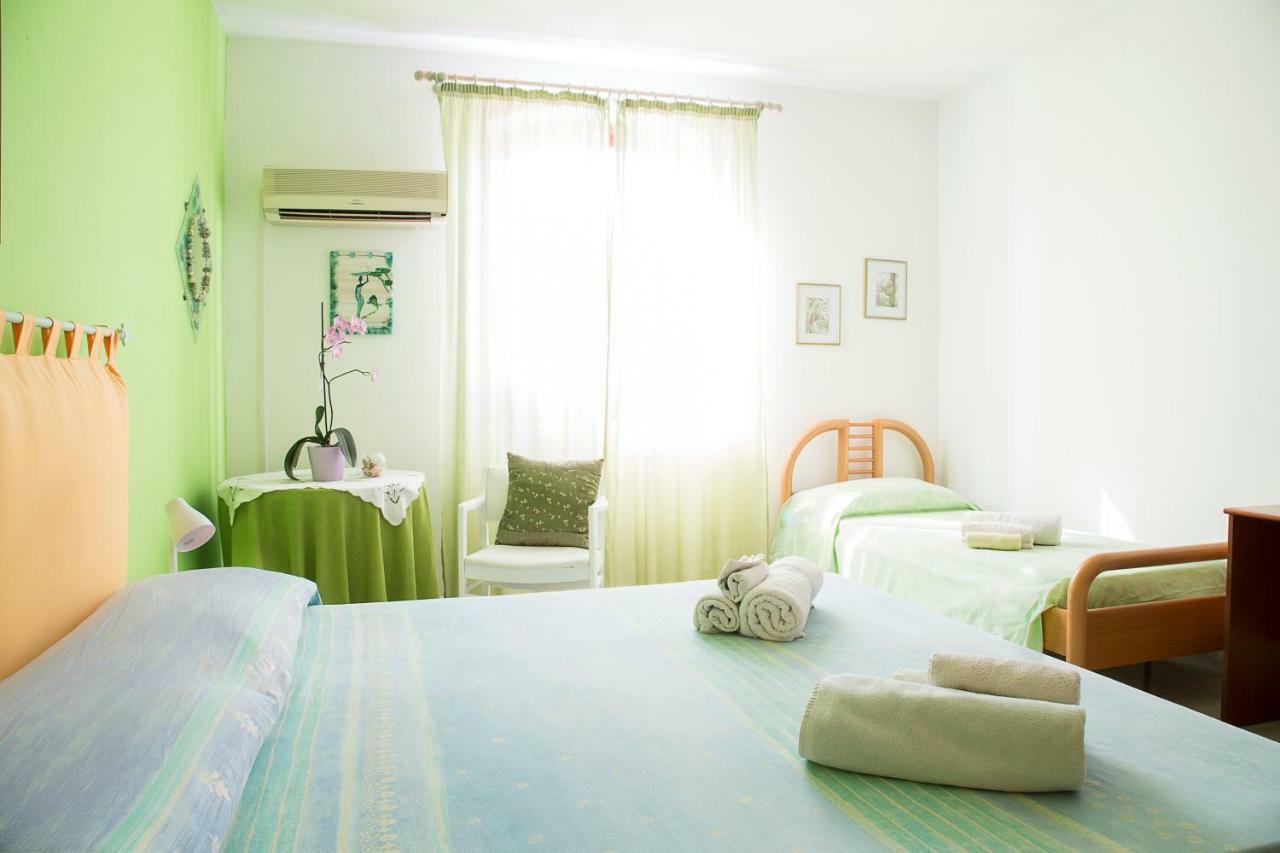 B&B Margherita กาลาเซตตา ภายนอก รูปภาพ