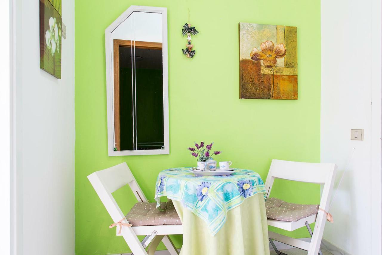 B&B Margherita กาลาเซตตา ภายนอก รูปภาพ