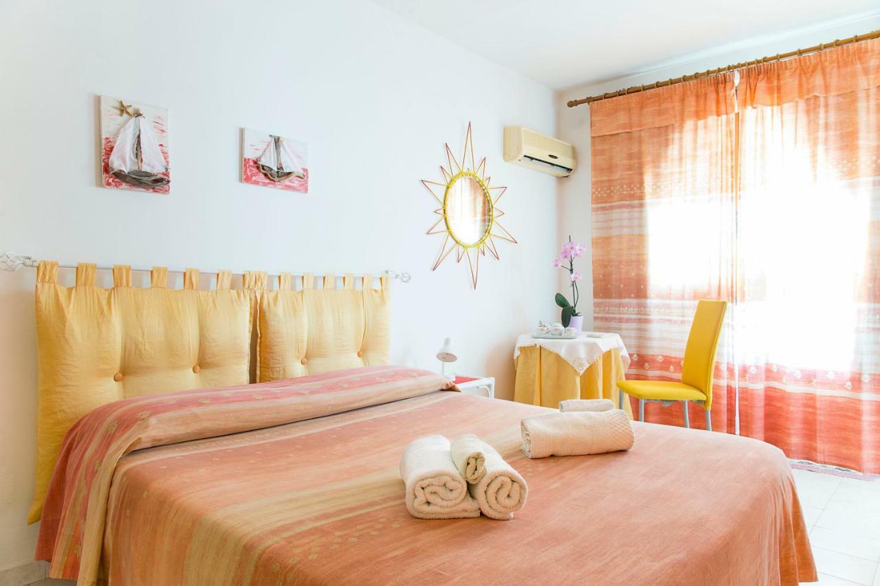 B&B Margherita กาลาเซตตา ภายนอก รูปภาพ